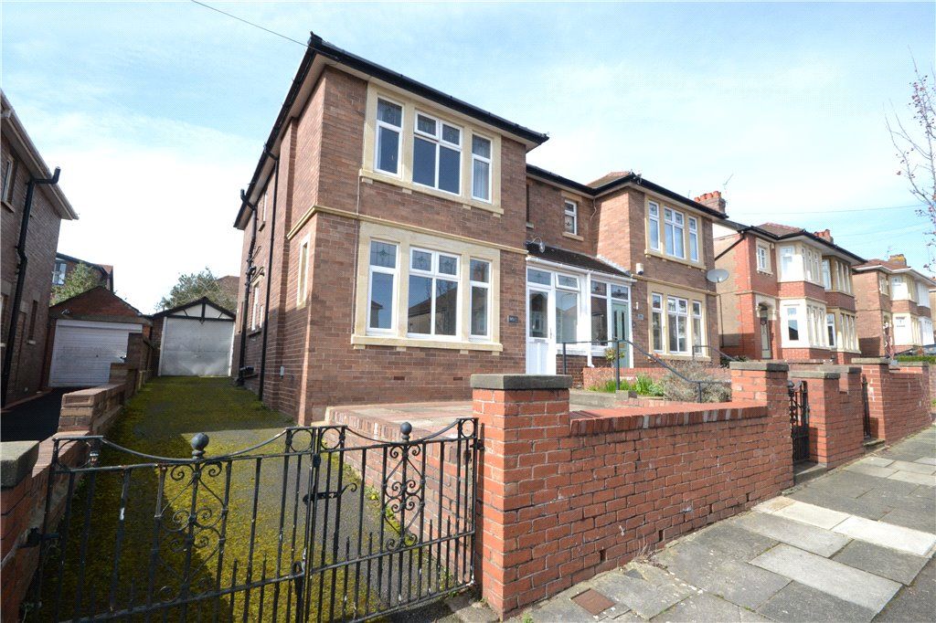 3 bed semidetached house for sale in Earl's Court Road, Penylan