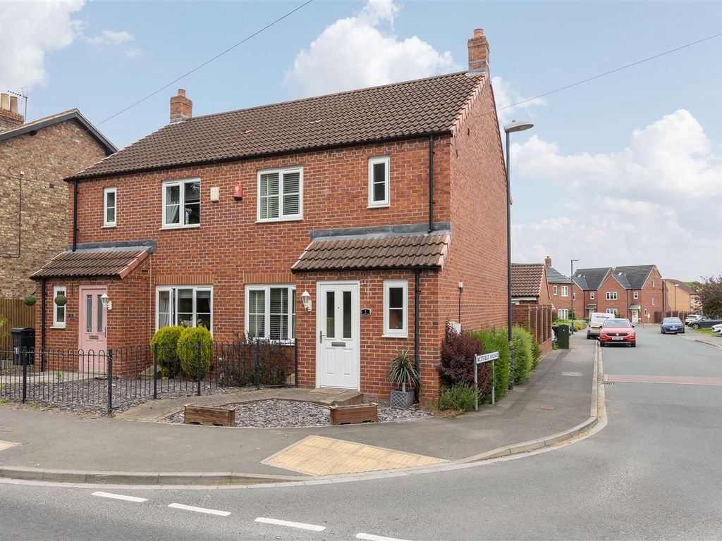 3 bed semidetached house for sale in Westfield Avenue, Norton, Malton