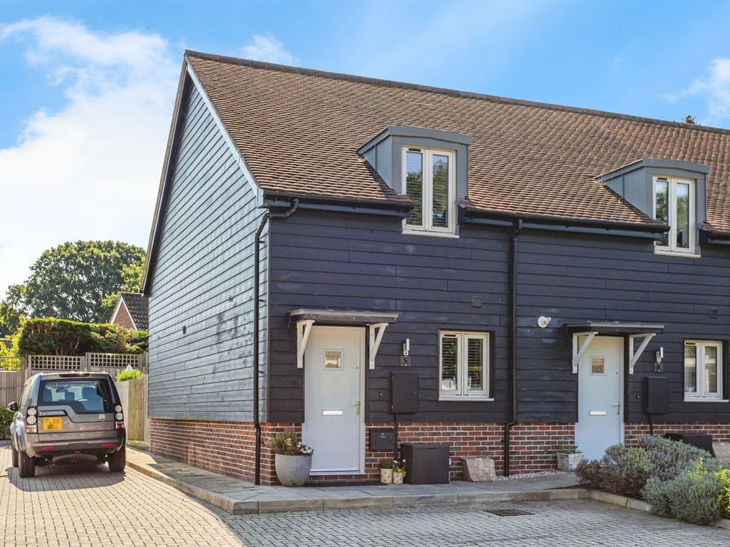 2 bed end terrace house for sale in East Grinstead Road, North Chailey