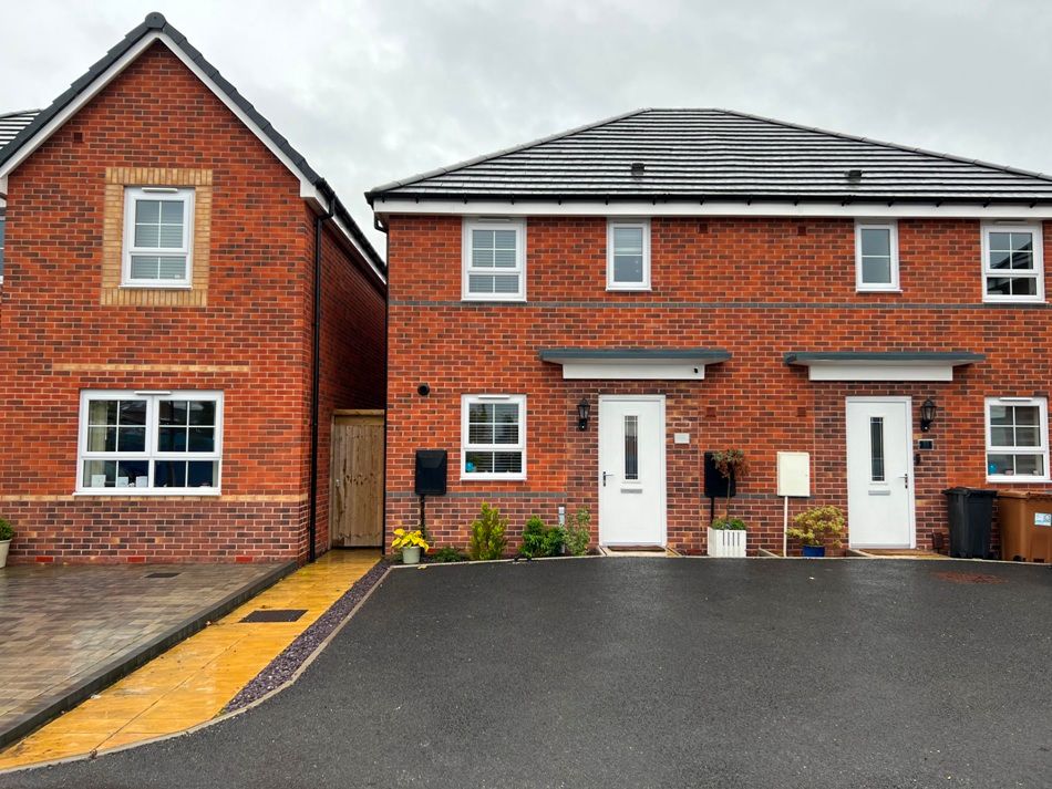 3 bed semidetached house for sale in Derry Drive, Burntwood WS7 Zoopla