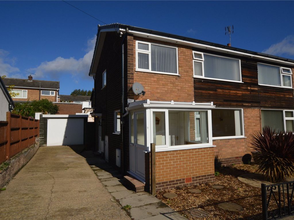 3 bed semidetached house for sale in Park West, Rothwell, Leeds, West