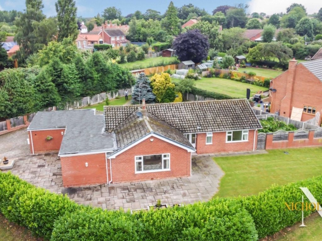 3 bed detached bungalow for sale in Church Street, East Markham, Newark
