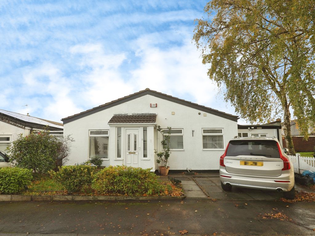3 bed detached bungalow for sale in Hesketh Road, Liverpool L24, £230,000 Zoopla