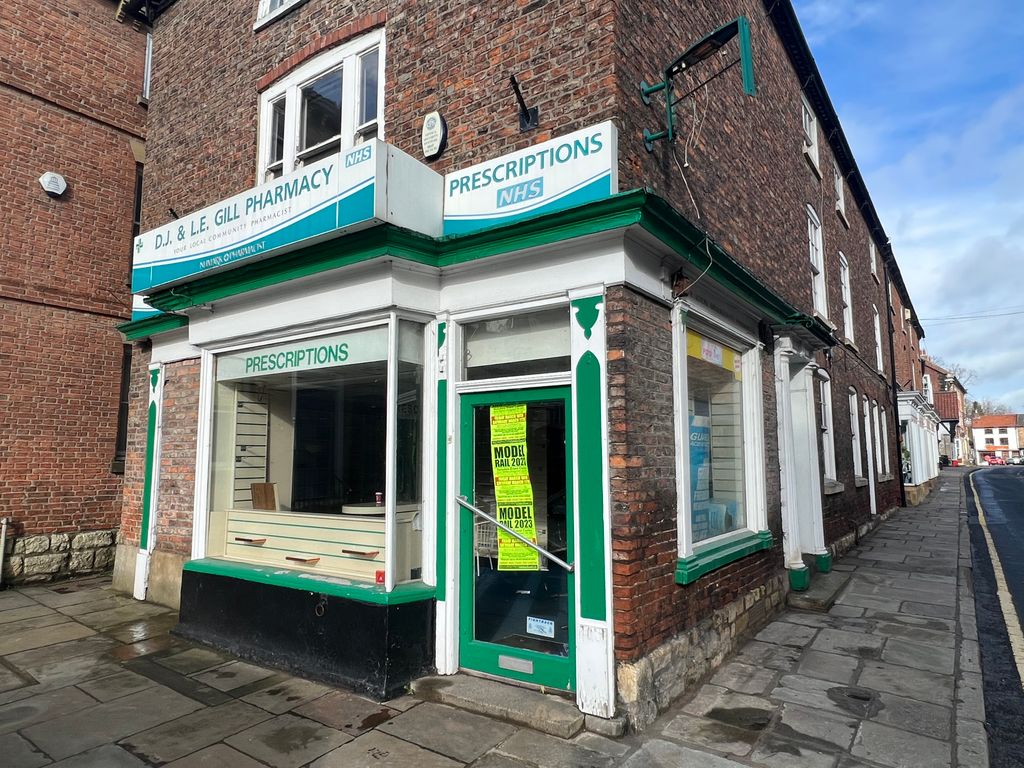 Retail premises to let in Kirkgate, Tadcaster LS24 Zoopla