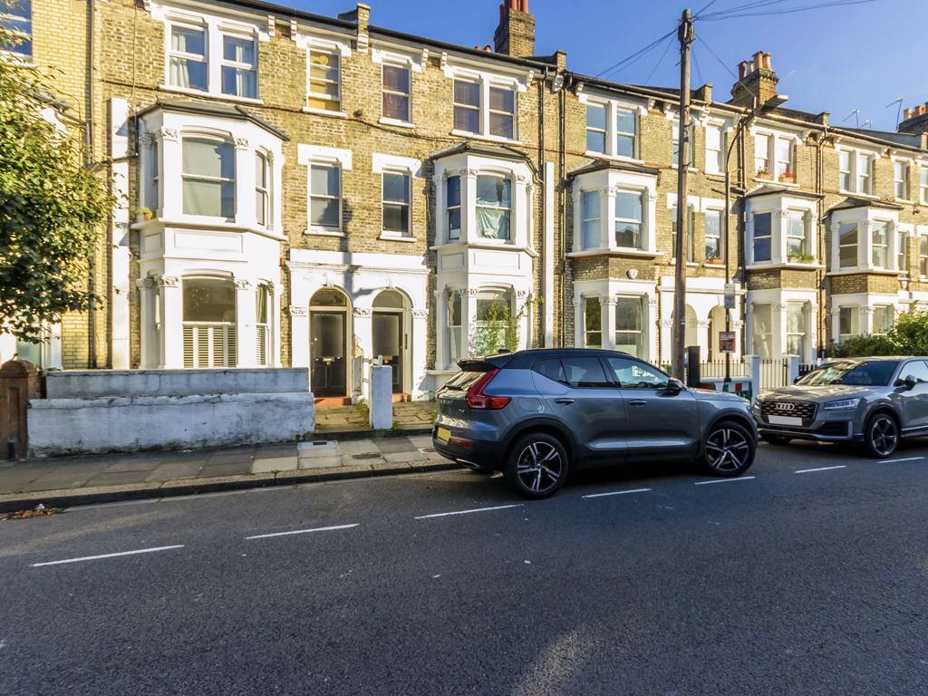 1 bed flat to rent in Davisville Road, London W12 Zoopla