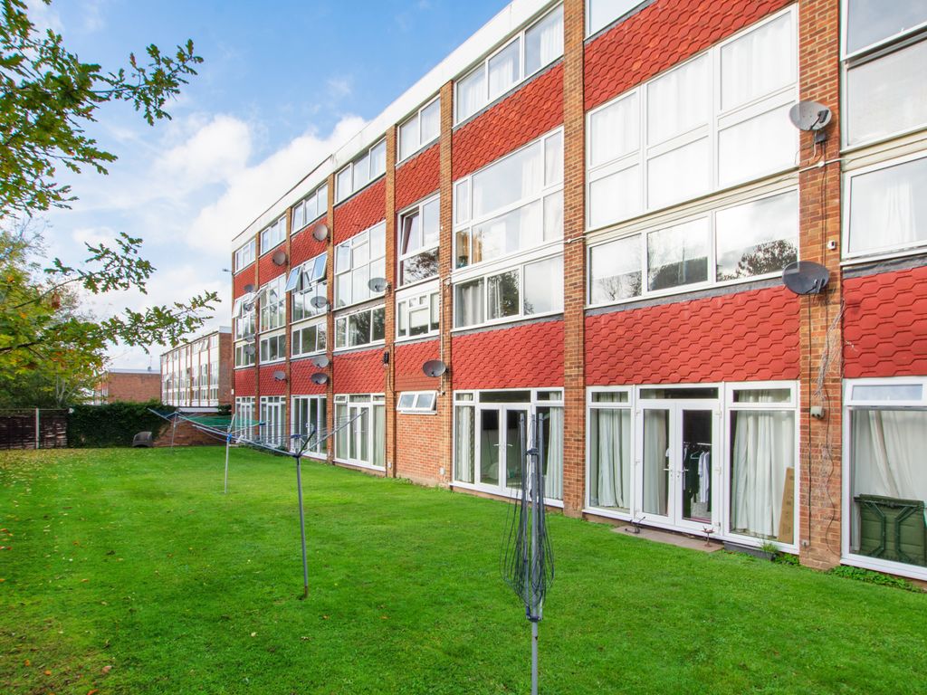 2 bed for sale in Edgewood Drive, Green Street Green, Kent