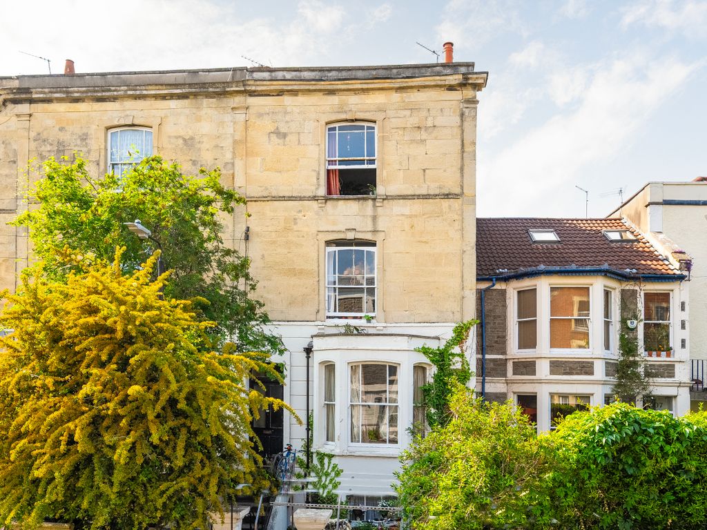 6 bed terraced house for sale in Richmond Road, Montpelier, Bristol BS6