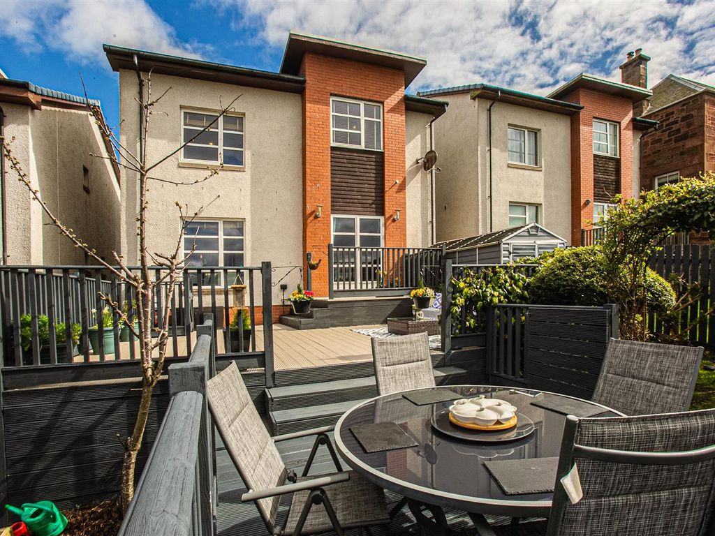 5 bed detached house for sale in Hayshead Road, Arbroath DD11, £255,000