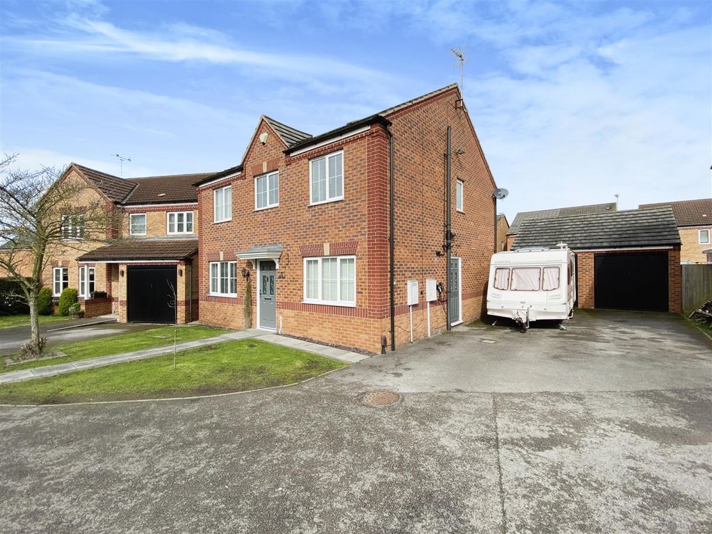 4 bed detached house for sale in Tudor Close, Newark NG24 Zoopla