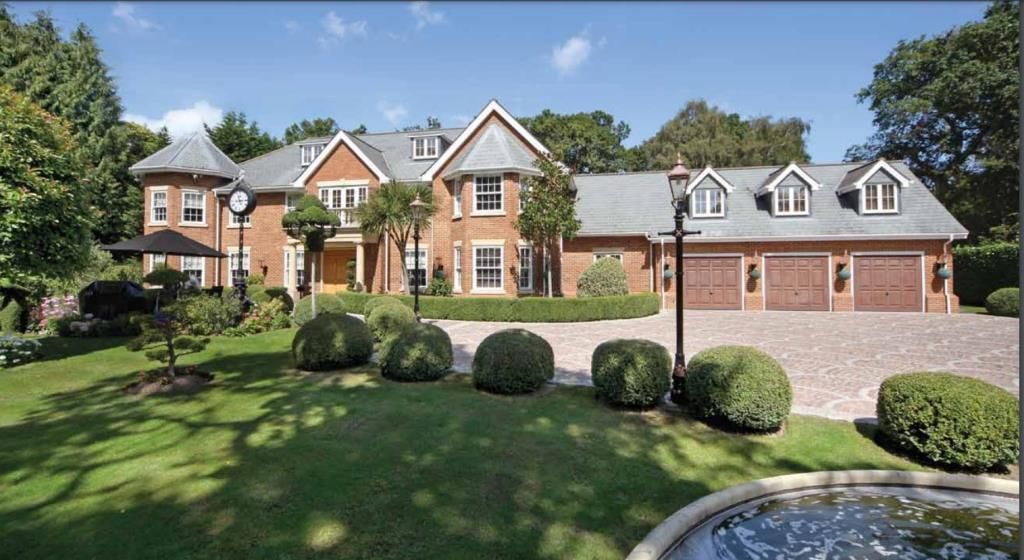 6 bed detached house for sale in Virginia Water, Surrey GU25 Zoopla