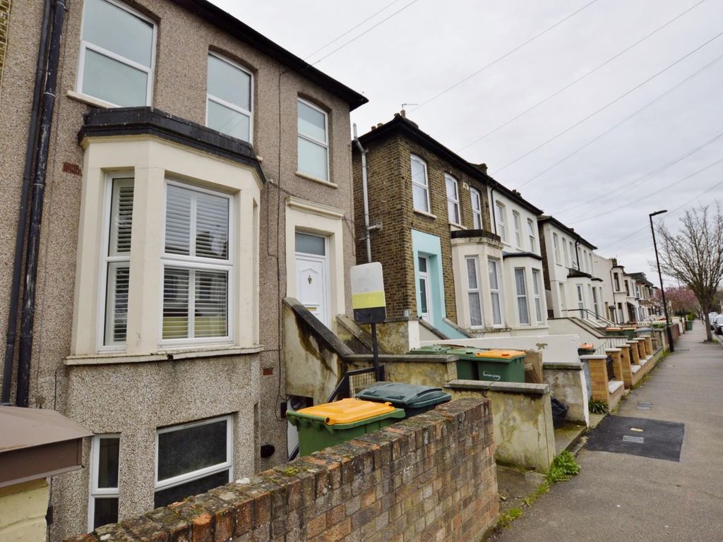 1 bed flat for sale in Selwyn Road, Plaistow E13 Zoopla