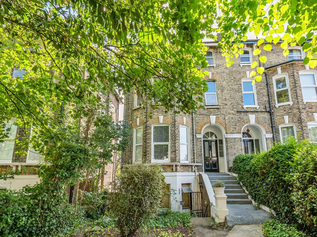 2 bed flat for sale in Burnt Ash Hill, London SE12 Zoopla