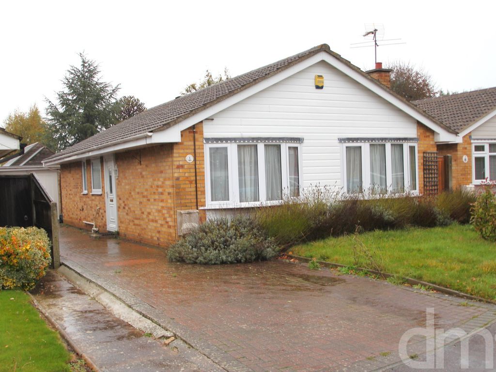 2 bed detached bungalow for sale in Patten Close, Marks Tey, Colchester