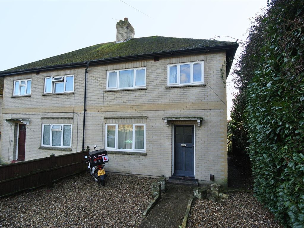 5 bed semidetached house for sale in Larchwood Drive, Englefield Green