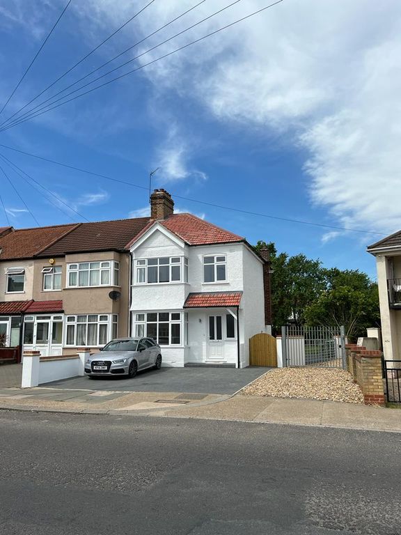 3 bed property for sale in Wood Lane, London NW9 Zoopla