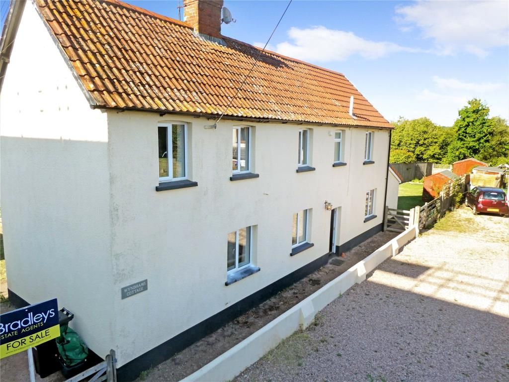 3 bed detached house for sale in Village Road, Woodbury Salterton