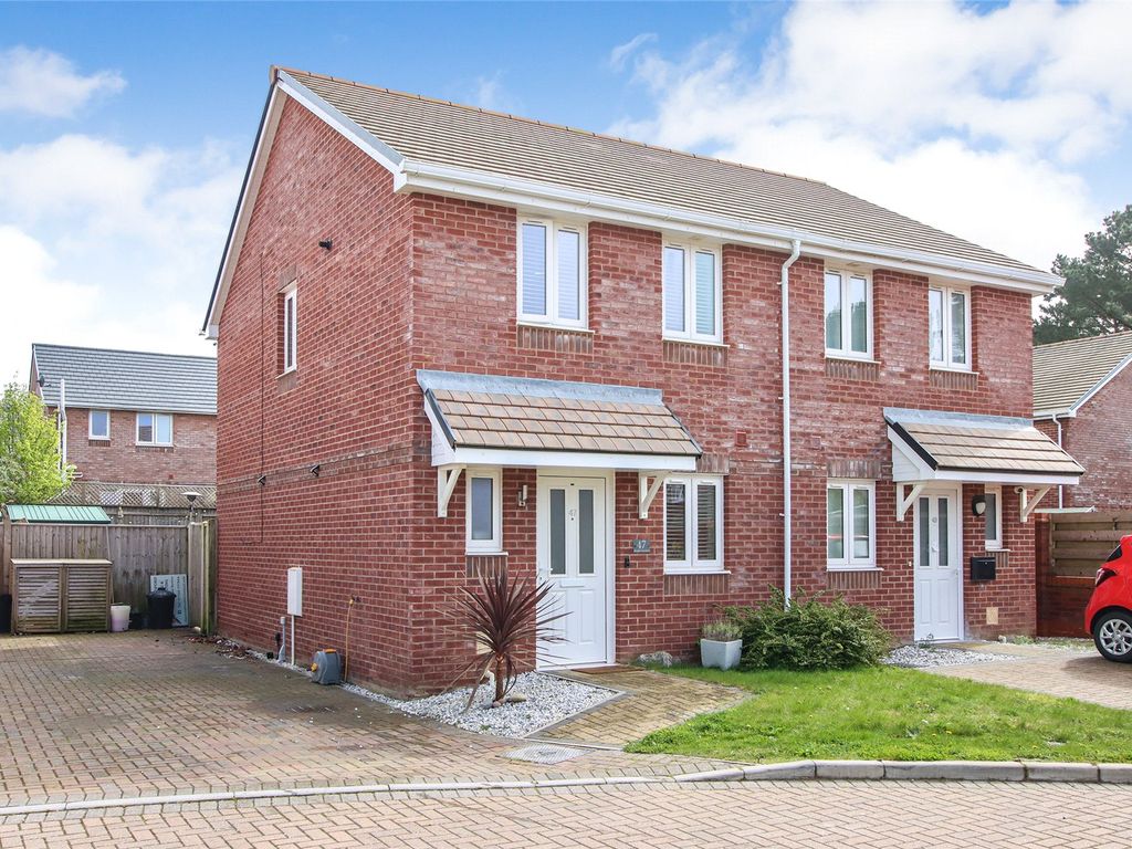 2 bed semidetached house for sale in Knight Gardens, Lymington, Hampshire SO41, £365,000 Zoopla