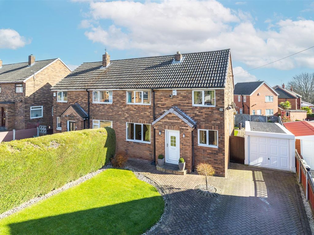 3 bed semidetached house for sale in All Saints View, Woodlesford