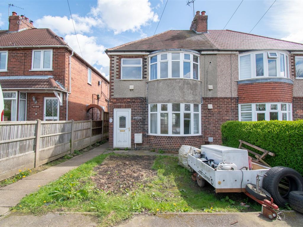 3 bed semidetached house for sale in Highfield Road, Swanwick