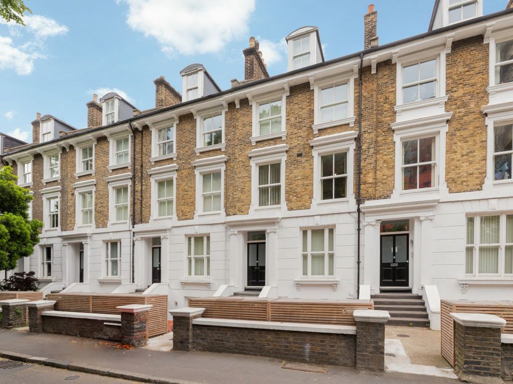 5 bed block of flats for sale in 21 Lewisham High Street, London SE13