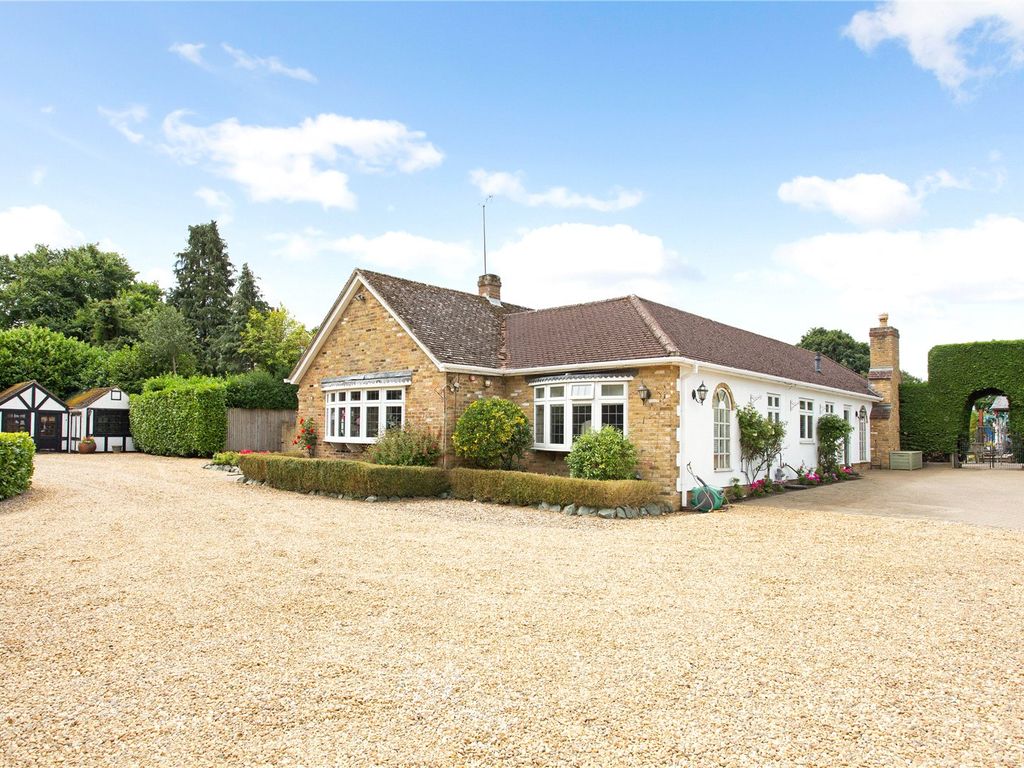 4 bed detached house for sale in Dunstable Road, Redbourn, St. Albans