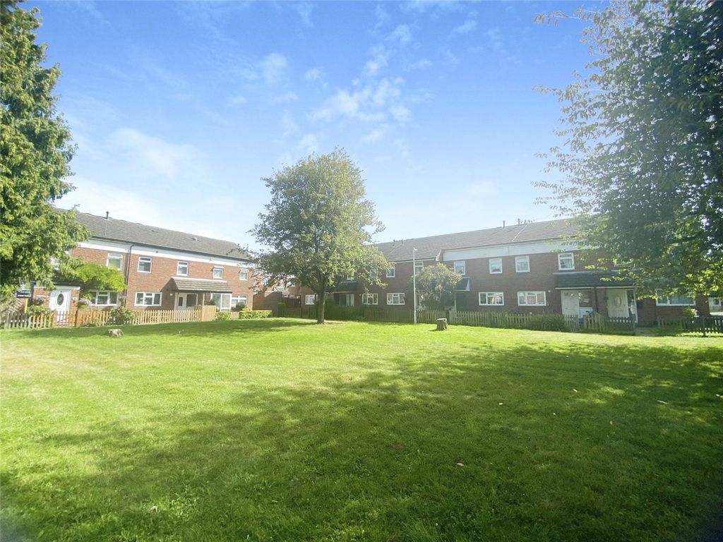 3 bed terraced house to rent in Havant Walk, Maidstone, Kent ME15, £