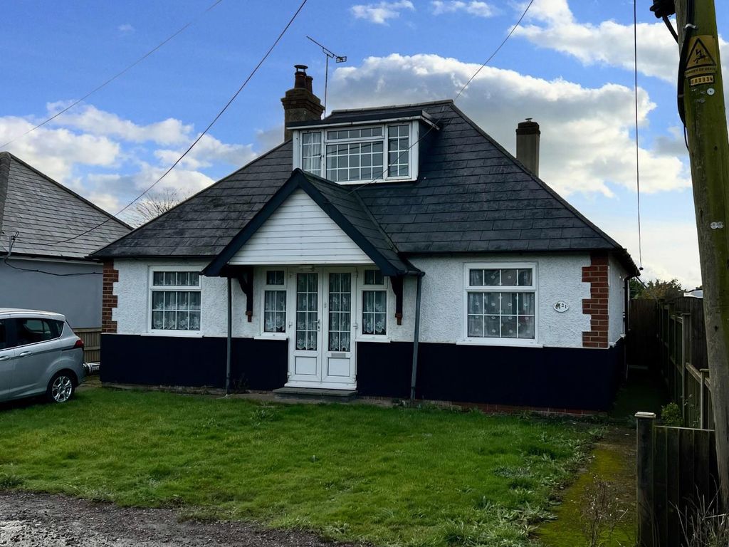 3 bed detached bungalow for sale in Marine Avenue, Dymchurch, Romney