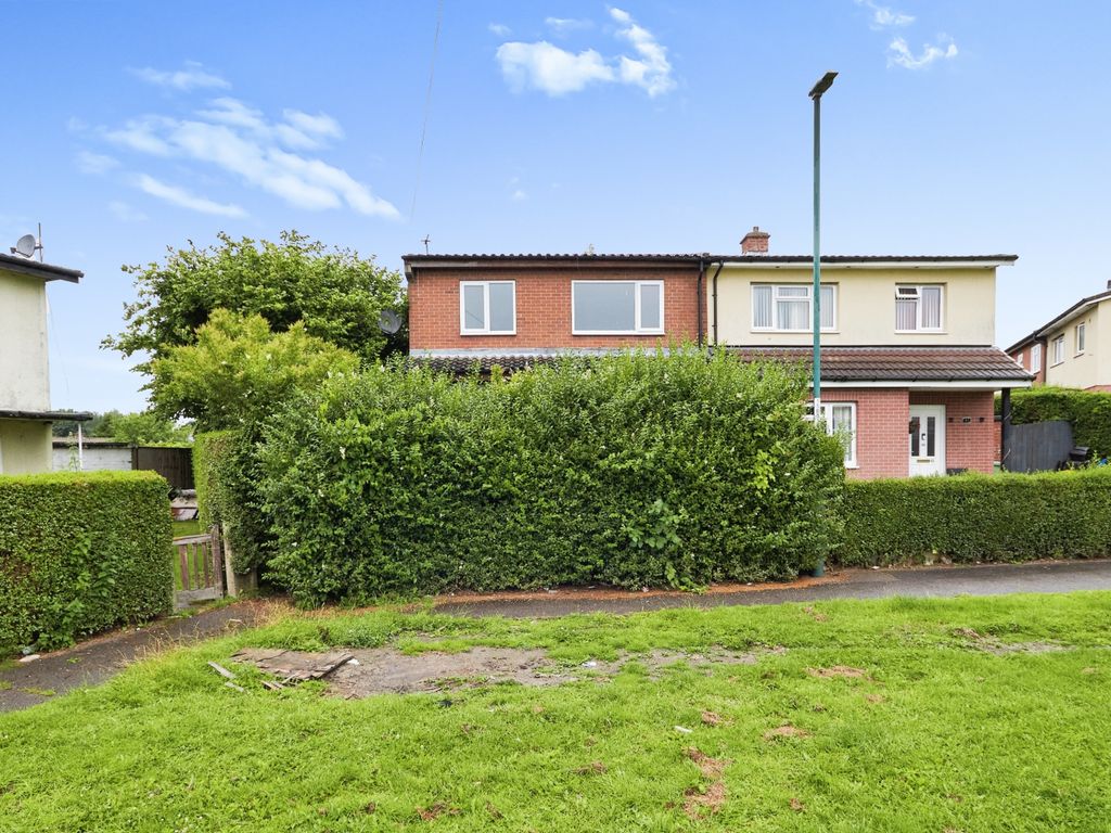 3 bed end terrace house for sale in Brindley Road, Nottingham