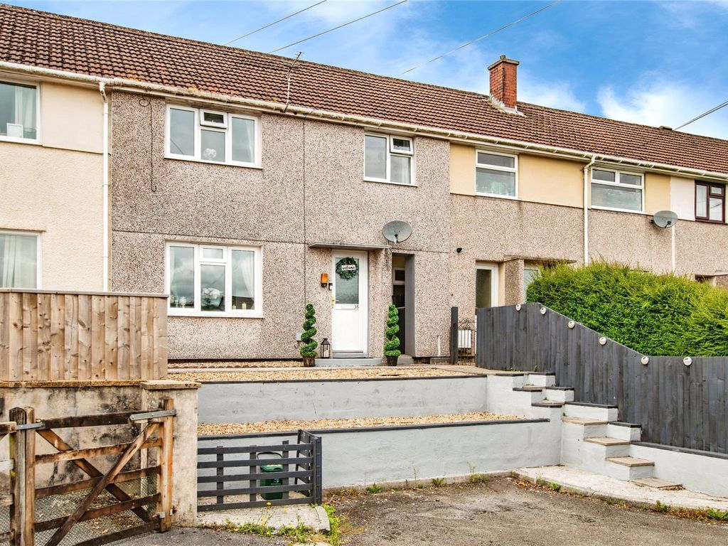 3 bed terraced house for sale in Ross Avenue, Carmarthen