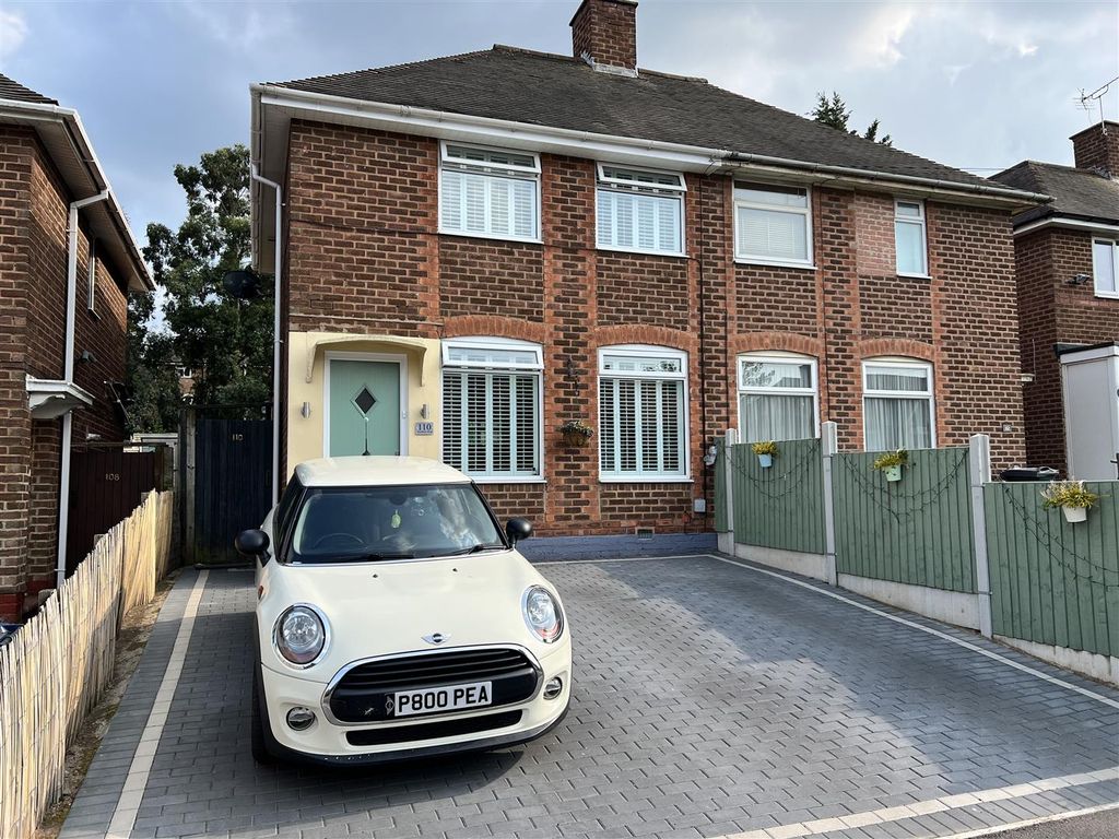 3 Bed Semi Detached House For Sale In Wyndhurst Road Stechford