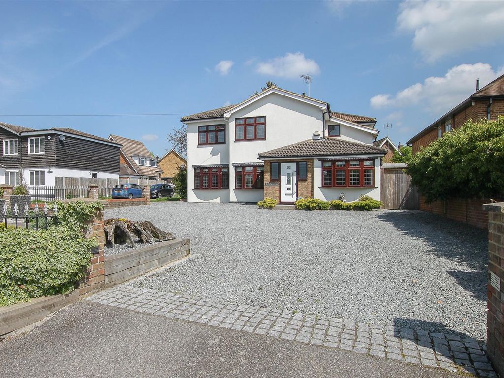 4 bed detached house for sale in Wyatts Green Road, Wyatts Green