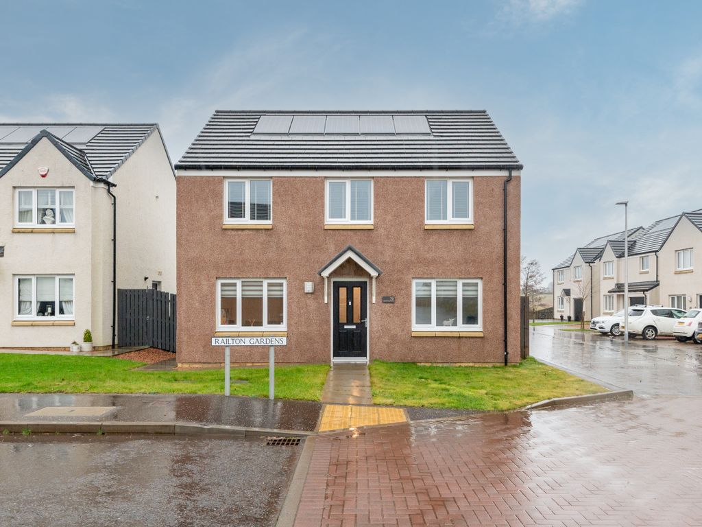 4 bed detached house for sale in Railton Gardens, Arbroath DD11, £