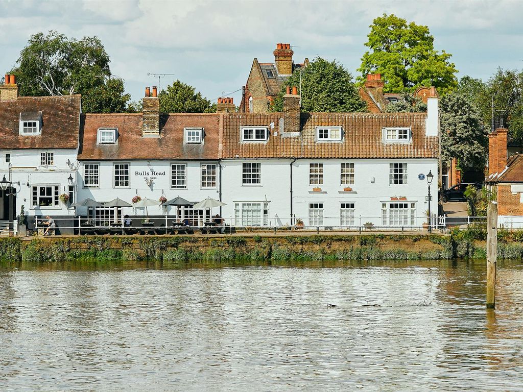 3 bed terraced house for sale in Strand On The Green, Chiswick W4 Zoopla