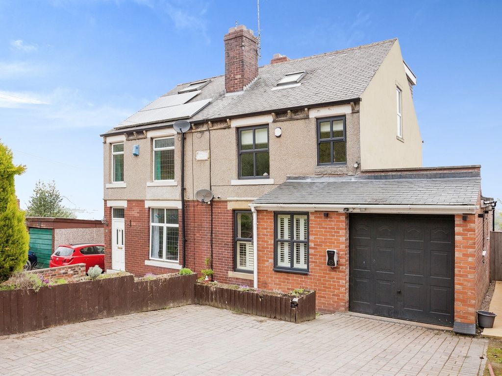 3 bed semidetached house for sale in Longcauseway, Thornhill, Dewsbury