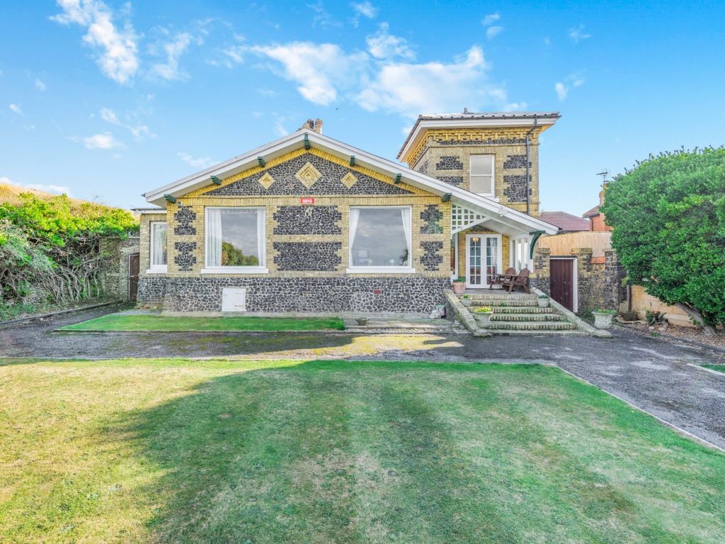 5 bed detached house for sale in Spencer Road, Birchington, Kent CT7, £