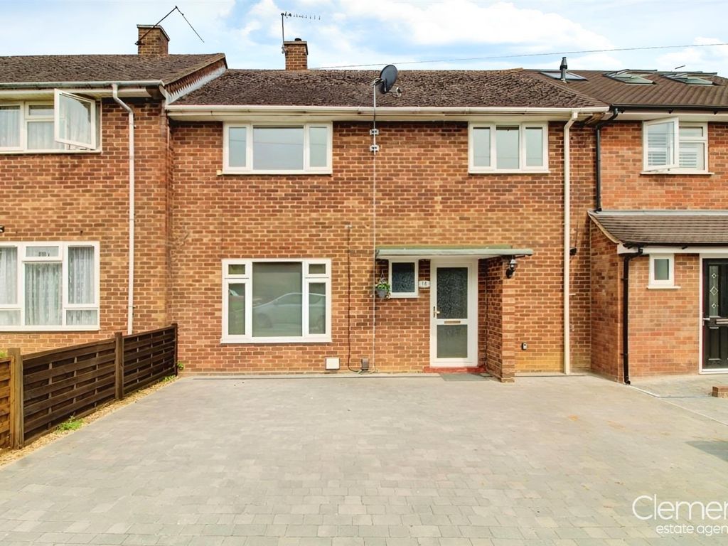 3 bed terraced house to rent in Masons Road, Hemel Hempstead HP2, £