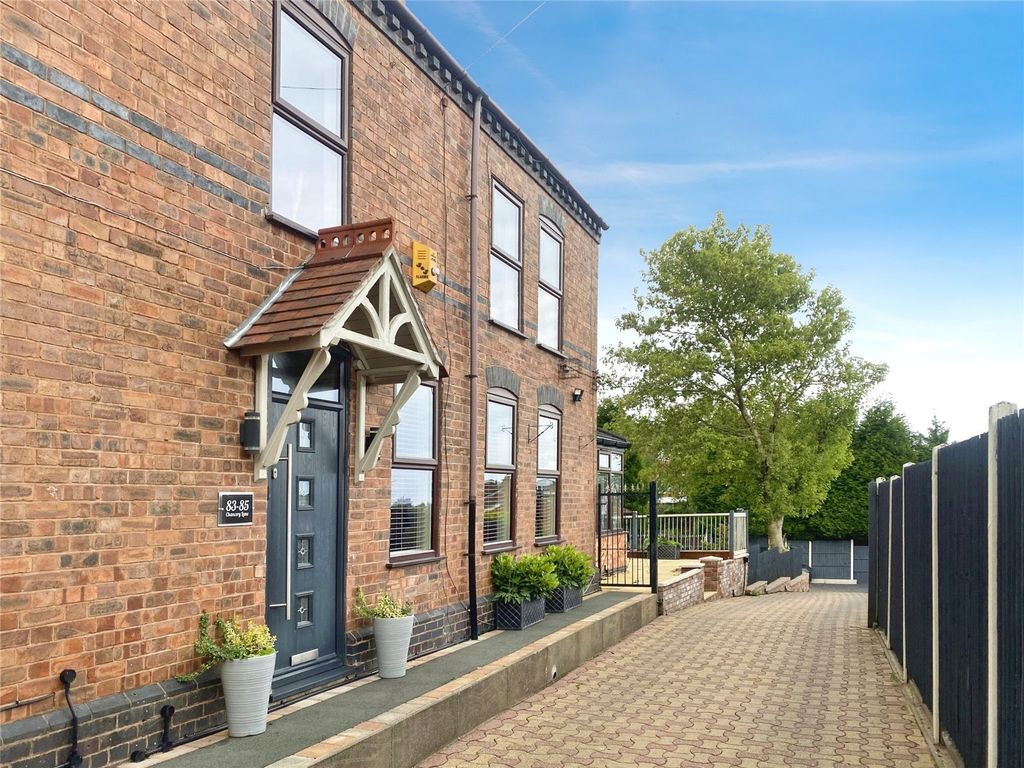 6 bed semidetached house for sale in Chancery Lane, Nuneaton