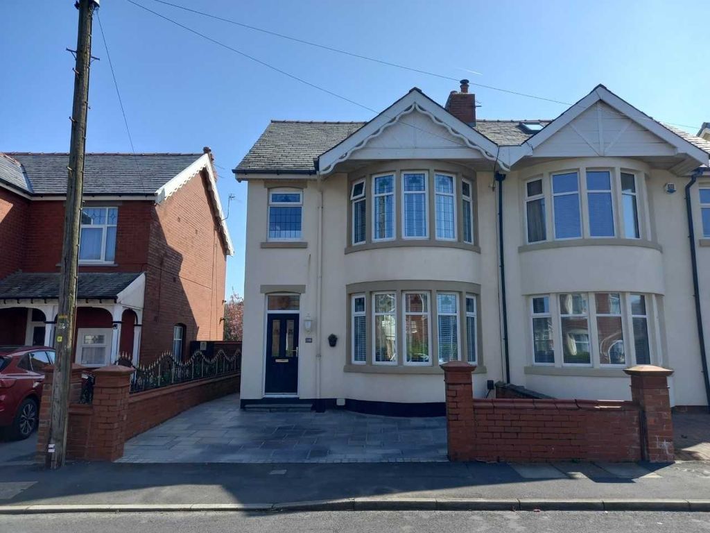 4 bed semidetached house for sale in Warbreck Drive, Bispham