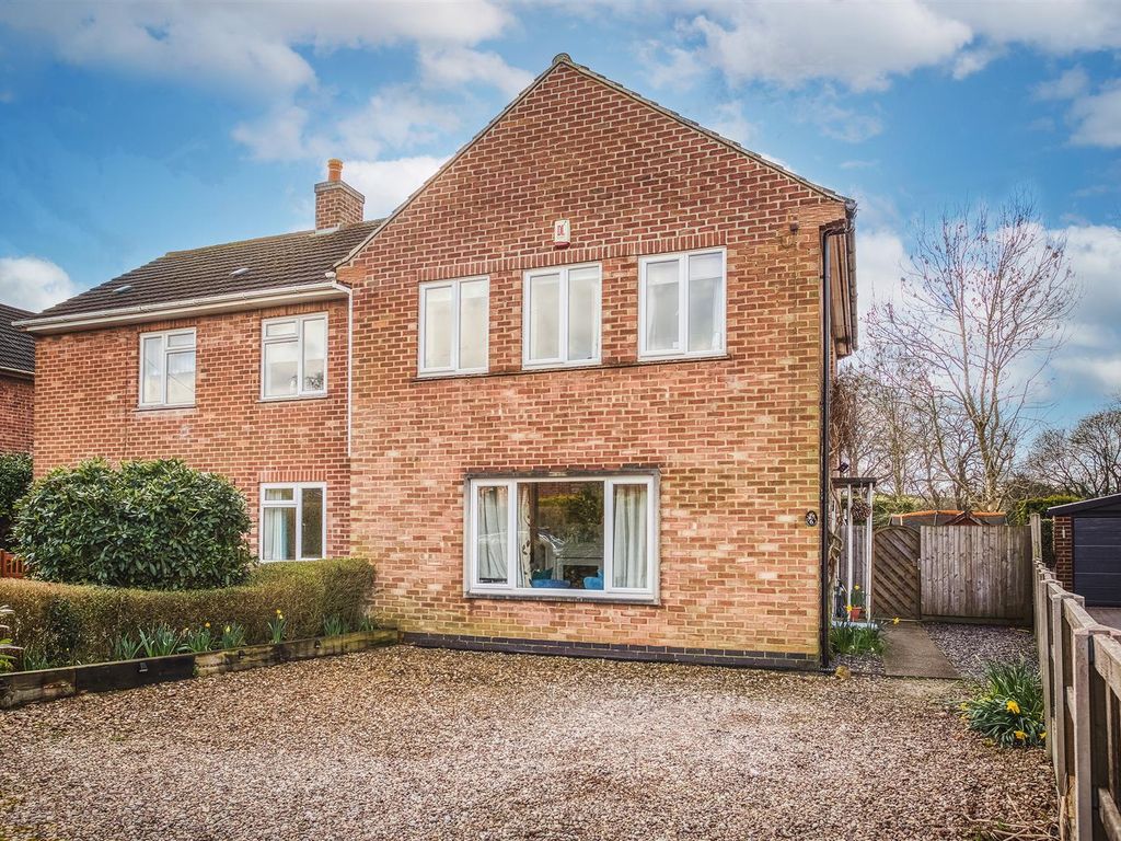 3 bed semidetached house for sale in Ash Tree Close, Breadsall Village