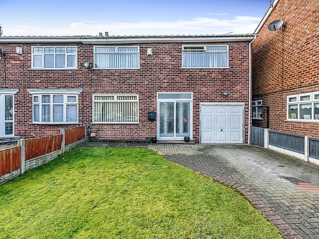 4 bed semidetached house for sale in Oakham Drive, Liverpool