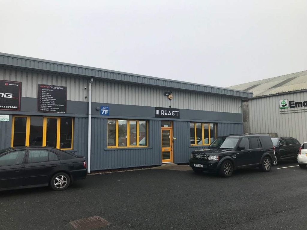 Light industrial to let in Attwood Road, Zone 1, Burntwood Business