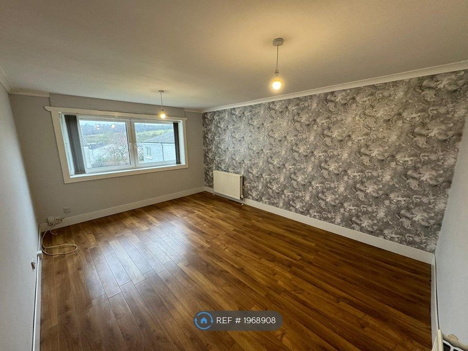 2 bed flat to rent in Ettrick Court, Falkirk FK1, £700 pcm Zoopla