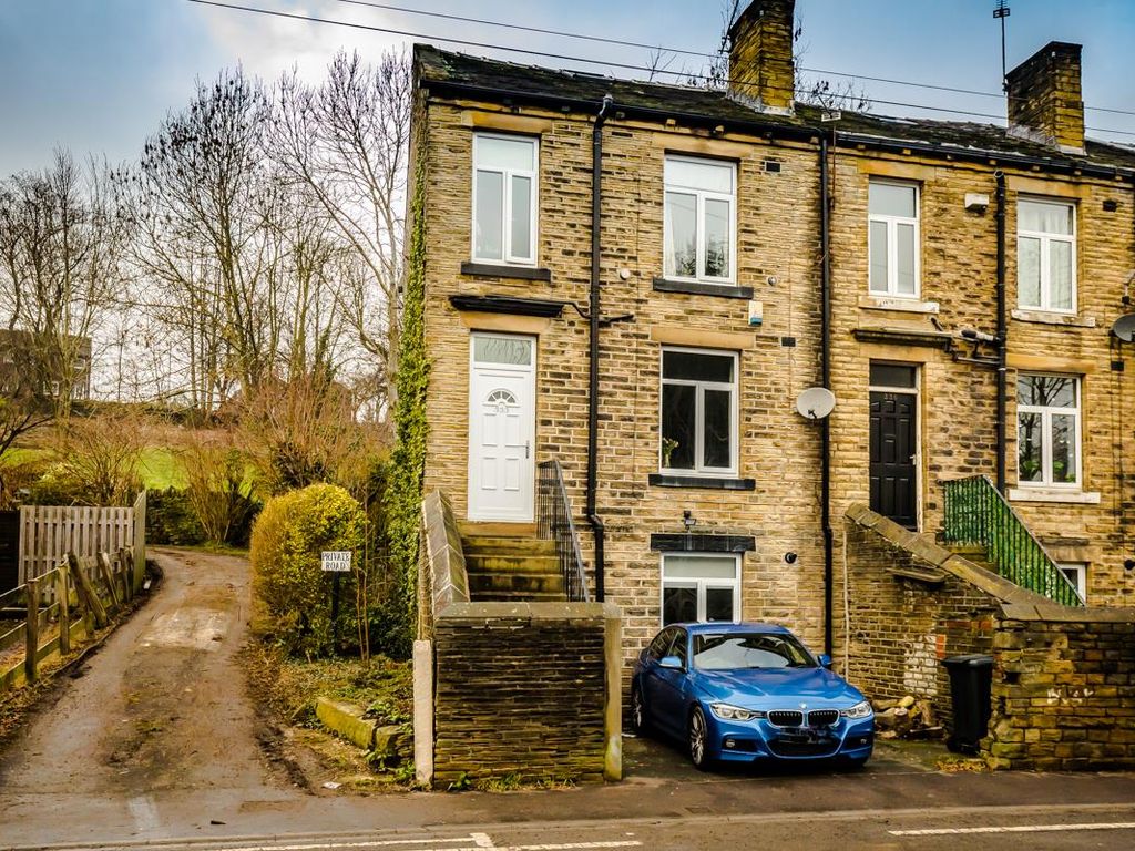 2 bed terraced house for sale in Bradford Road, Bailiff Bridge