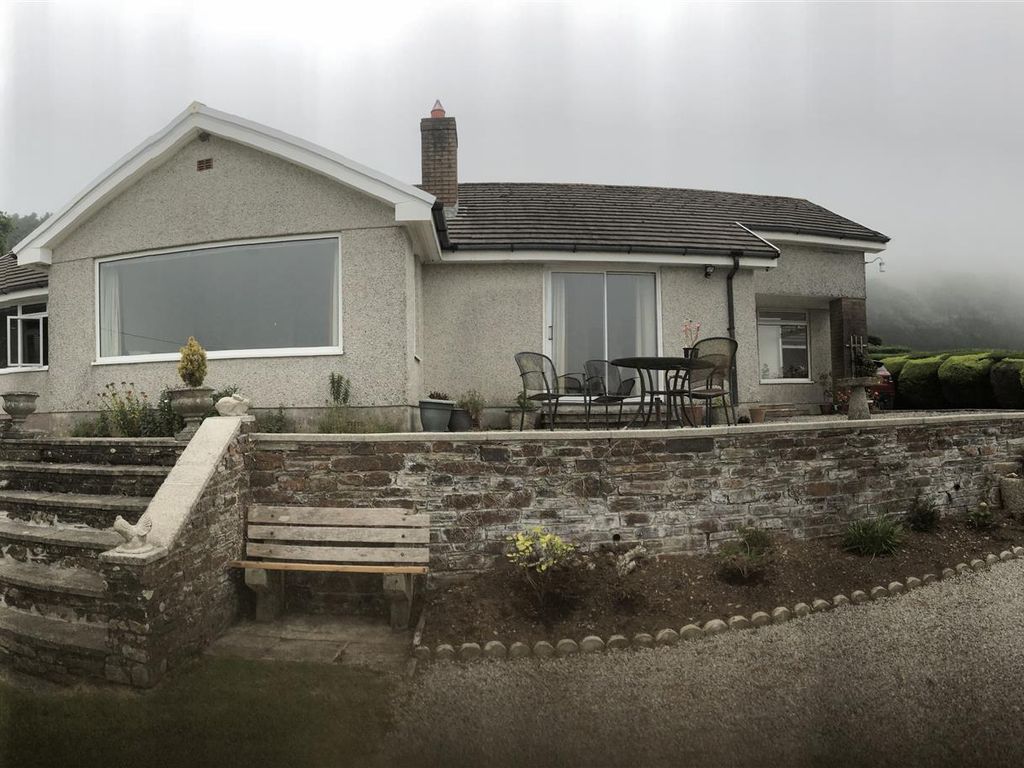 3 bed detached bungalow to rent in Springfield Park, No Mans Land, Looe