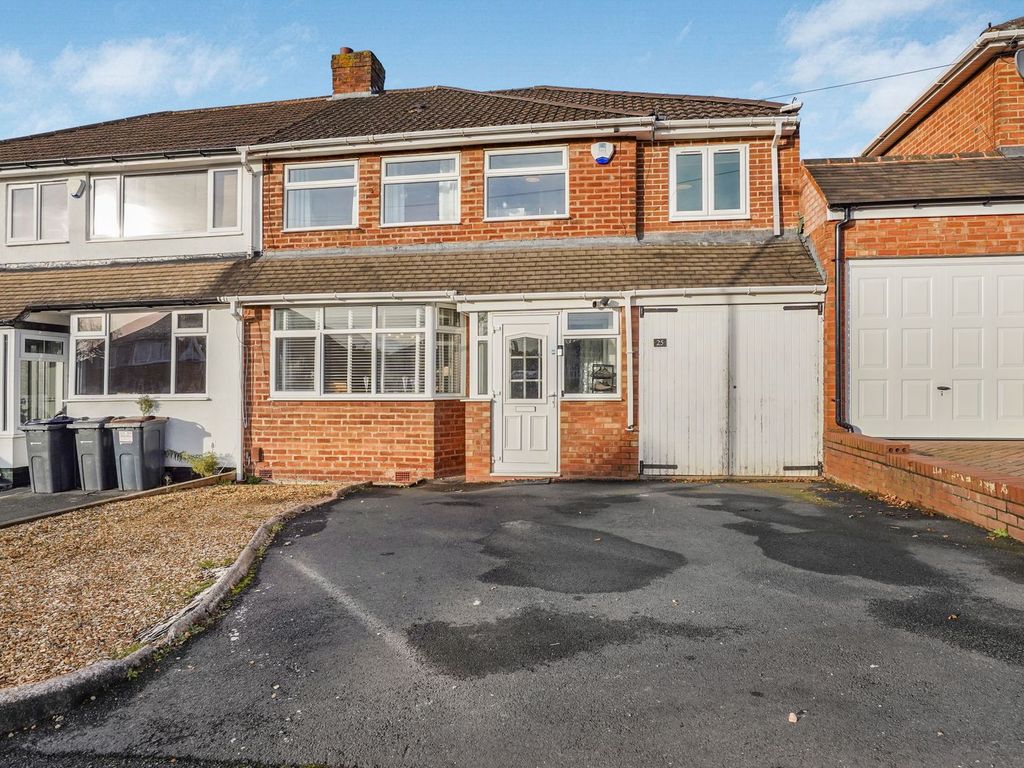 4 bed semidetached house for sale in Randle Drive, Sutton Coldfield