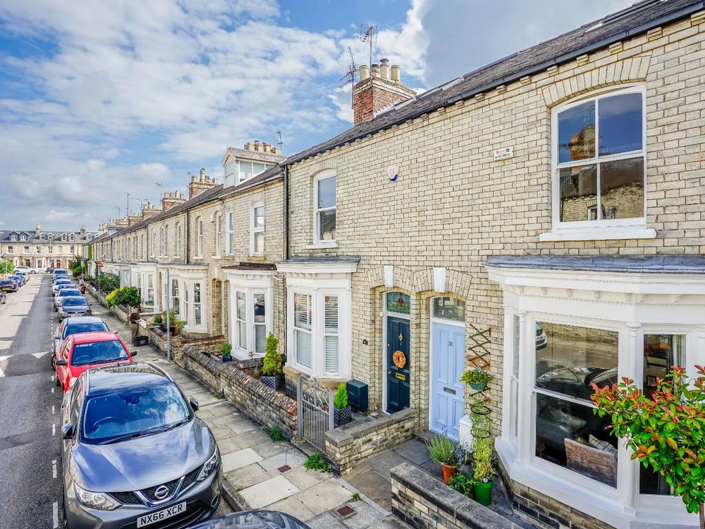 3 bed terraced house for sale in Thorpe Street, Scarcroft Road, York