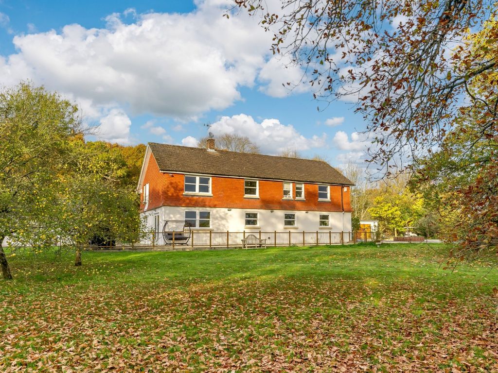 5 bed detached house for sale in Hayes Lane, Slinfold, Horsham RH13
