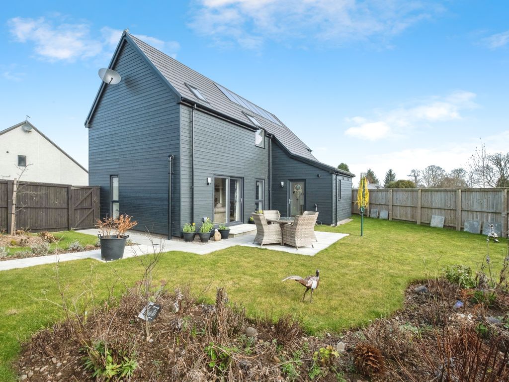 4 bed detached house for sale in Campbell Court, Croy, Inverness IV2, £360,000 Zoopla