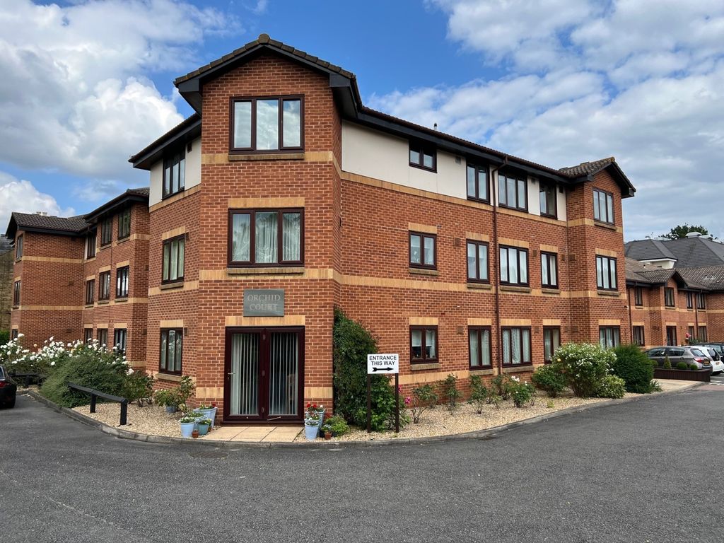 2 bed flat for sale in Orchid Court Albany Place, Egham, Surrey TW20, £
