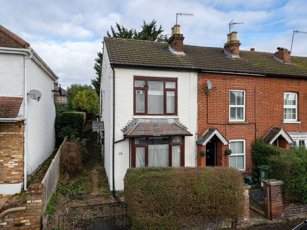 2 bed end terrace house for sale in Horsecroft Road, Boxmoor HP1 Zoopla